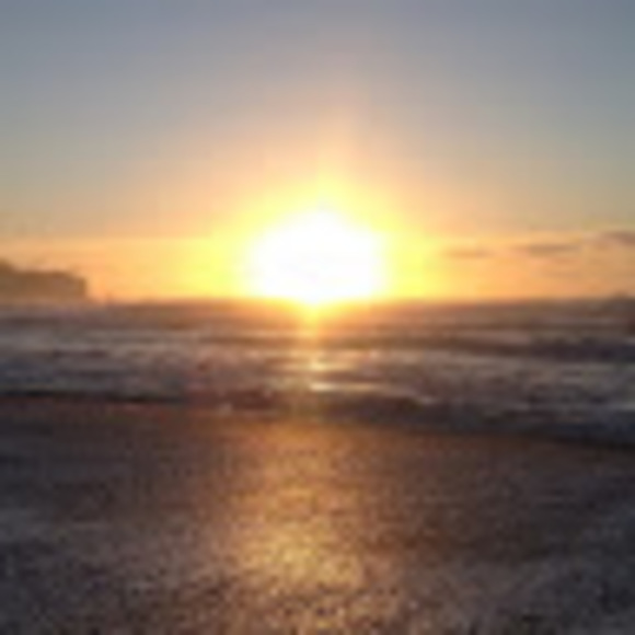 Meet your Posher, Jennifer - Picture 1 of 1